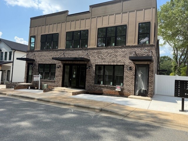 Primary Photo Of 21411 Hickory St, Cornelius Office For Lease