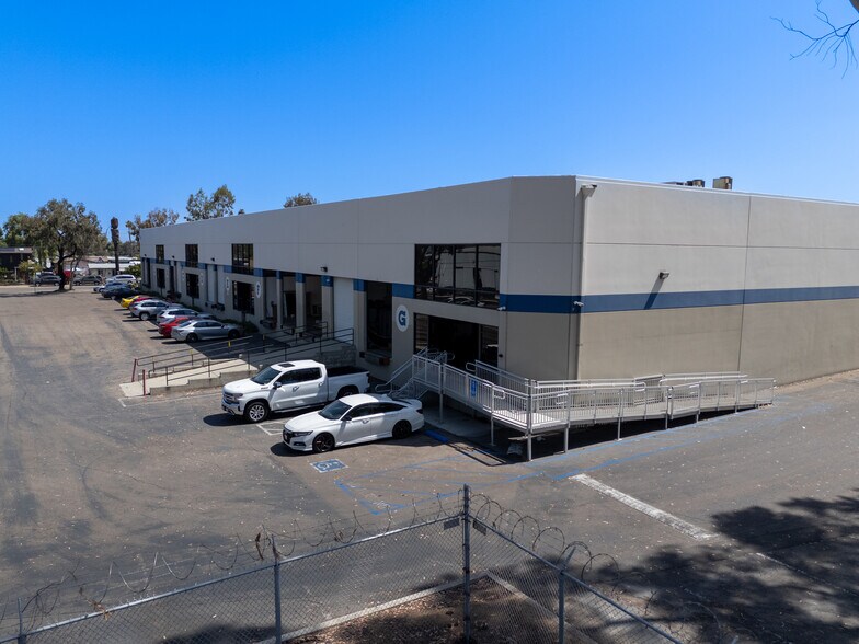 More Photos Of 775 Anita St, Chula Vista Distribution For Lease