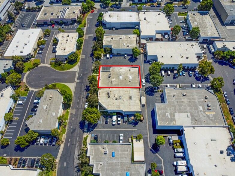 More Photos Of 11990 Hertz St, Moorpark Warehouse For Sale