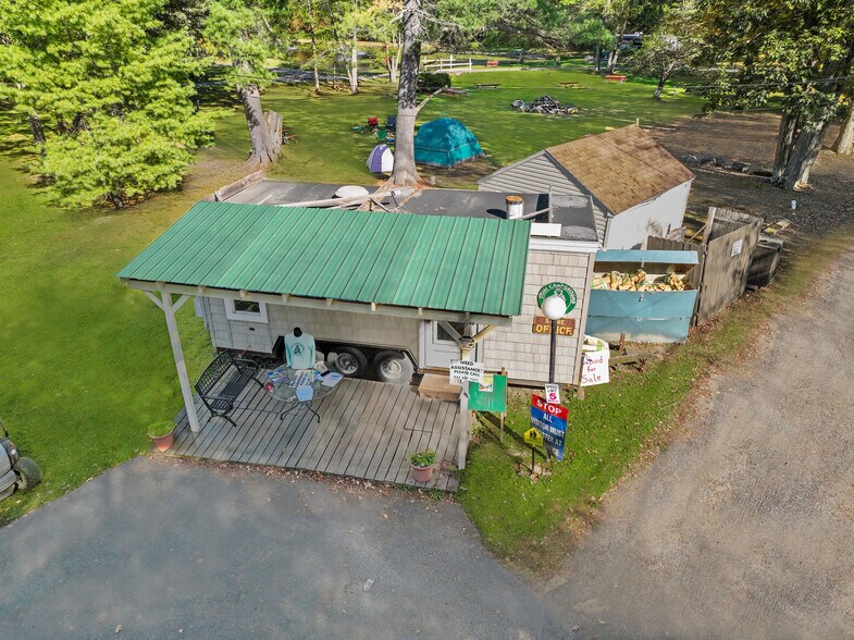 More Photos Of 425 Woodland Rd, Accord Trailer Camper Park For Sale