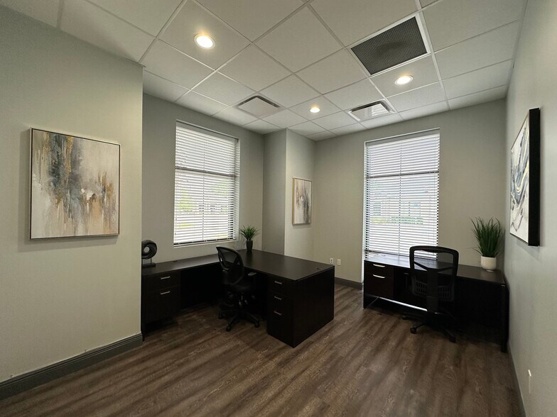 More Photos Of 952 International Pky, Lake Mary Office For Sale