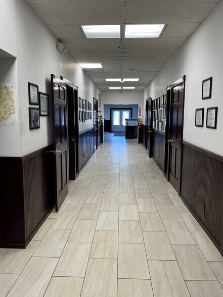 More Photos Of 2101 Lincoln Way E, Mishawaka Research And Development For Sale