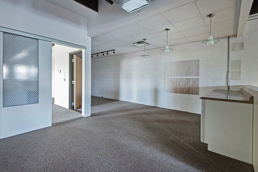 More Photos Of 821 E 400 S, Salt Lake City Storefront Retail Office For Sale