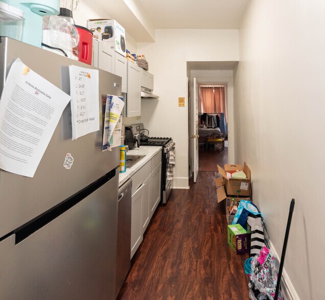 More Photos Of 46 W Biddle St, Baltimore Apartments For Sale