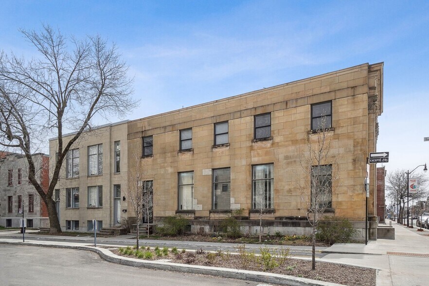 More Photos Of 4866 Rue Sainte-Catherine E E, Montréal Office For Sale