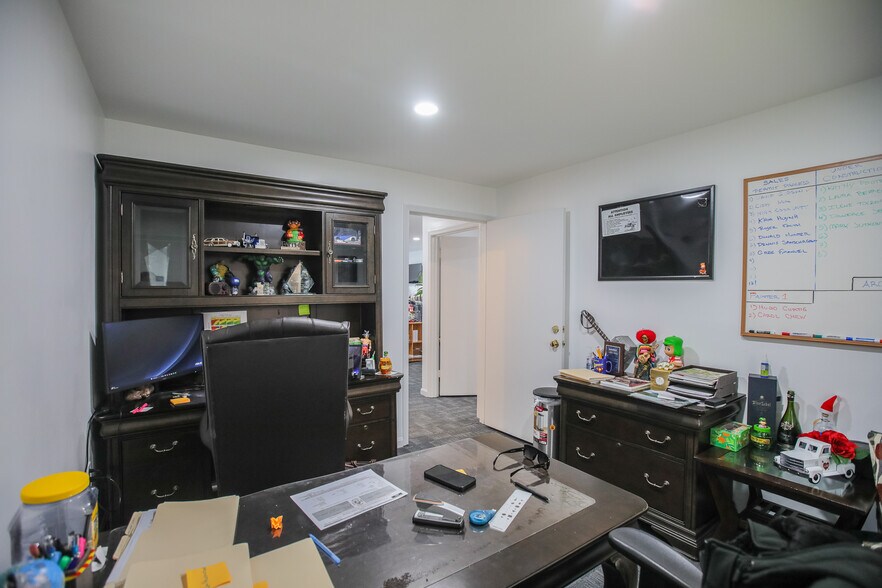 More Photos Of , Rockville Office For Sale