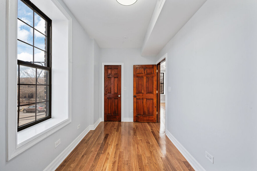 More Photos Of 3100 W 39th Pl, Chicago Multifamily For Sale