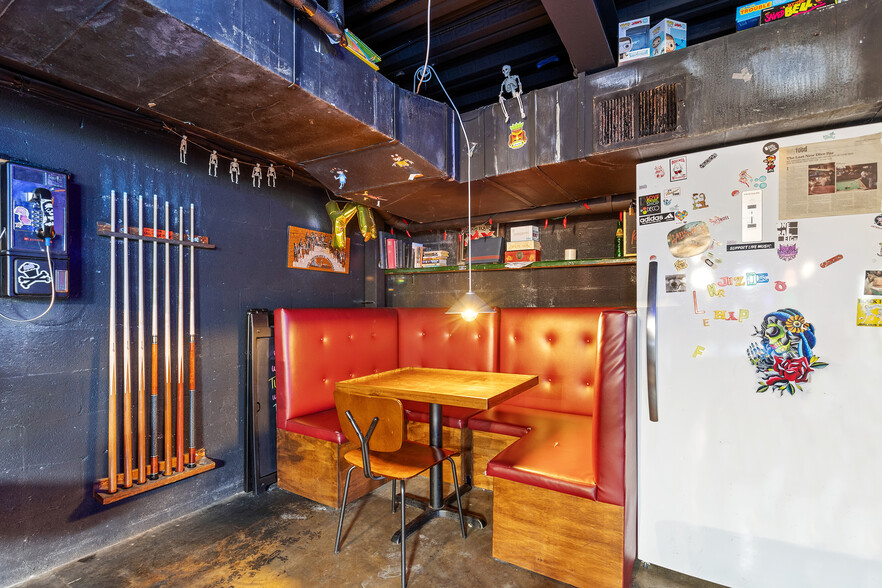 More Photos Of 710 W Johnson St, Raleigh Bar For Sale