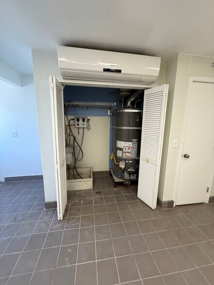 More Photos Of 107 W Pacheco Blvd, Los Banos Restaurant For Sale