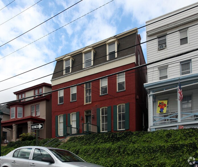 Primary Photo Of 165 Summit Ave, Hagerstown Apartments For Sale