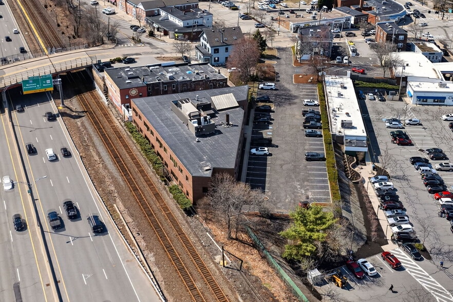 More Photos Of 450 Lexington St, Auburndale Office For Sale