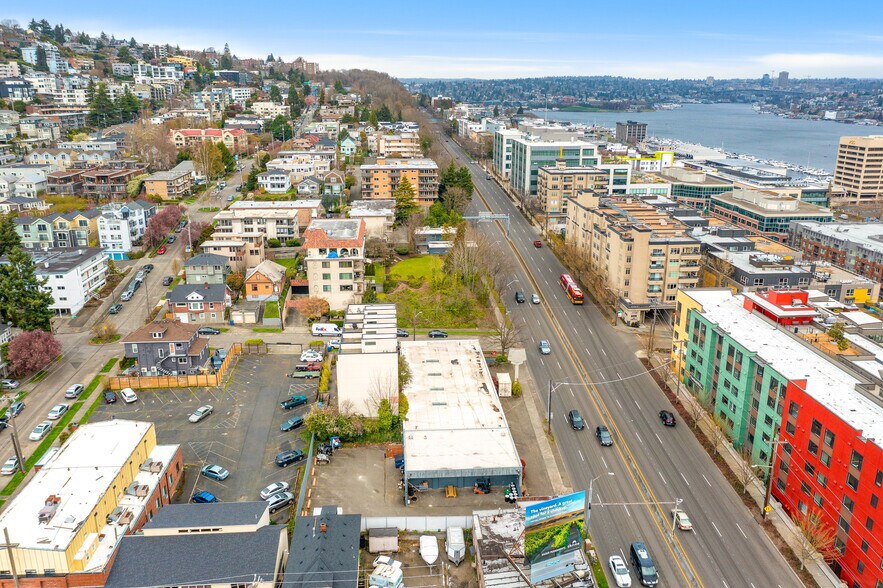 More Photos Of 807 Aurora Ave N, Seattle Warehouse For Sale