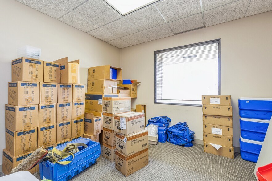 More Photos Of 303 University Ave, Des Moines Medical For Sale