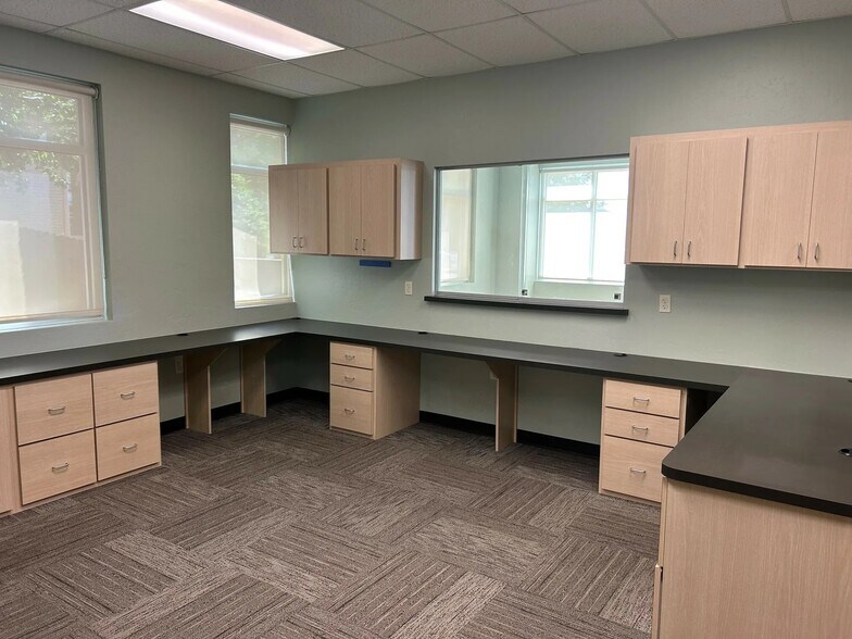 More Photos Of 1226 N Shartel Ave, Oklahoma City Medical For Lease