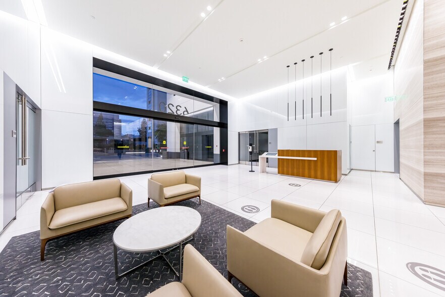 More Photos Of 6300 Canoga Ave, Woodland Hills Unknown For Lease