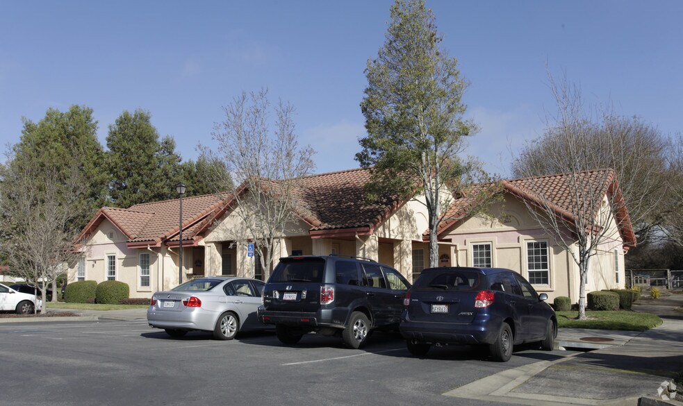 Primary Photo Of 1550 Professional Dr, Petaluma Medical For Lease