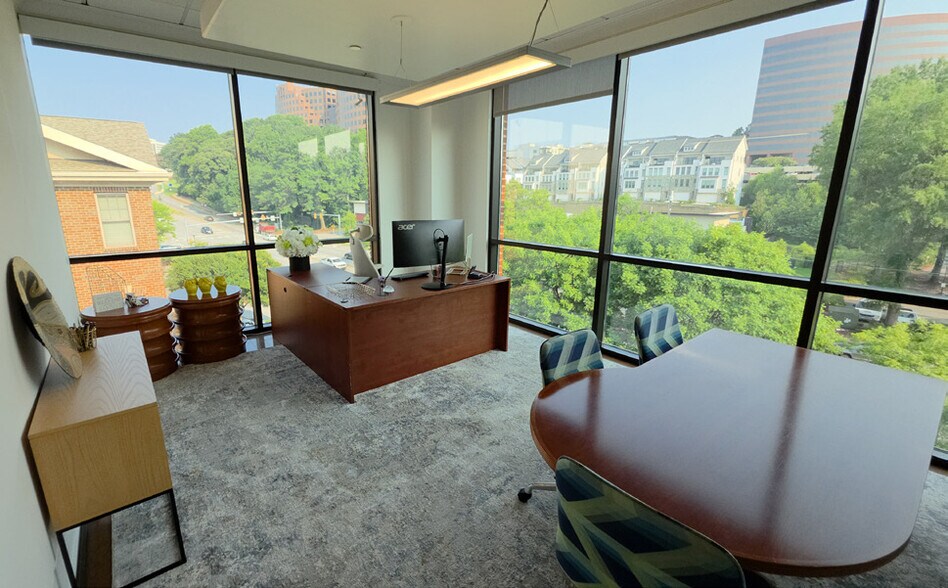 More Photos Of 3621 Vinings Slope SE, Atlanta Loft Creative Space For Sale