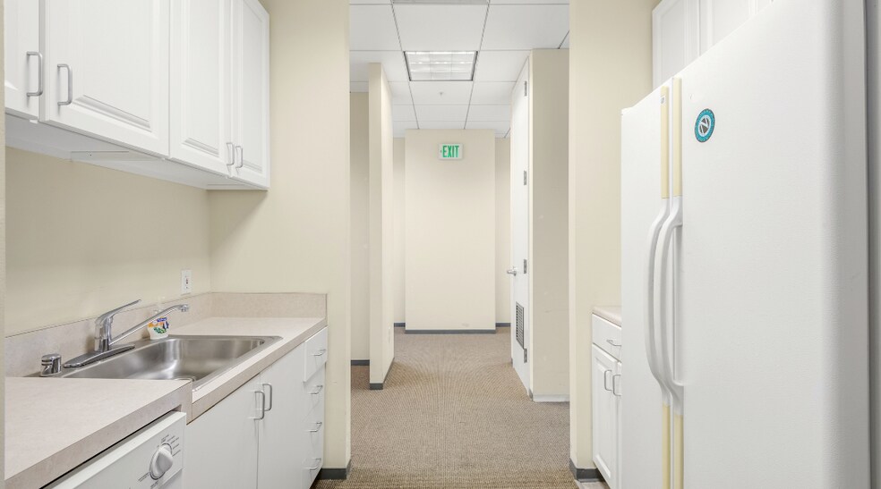 More Photos Of 2450 Cabrillo Hwy S, Half Moon Bay Office For Sale