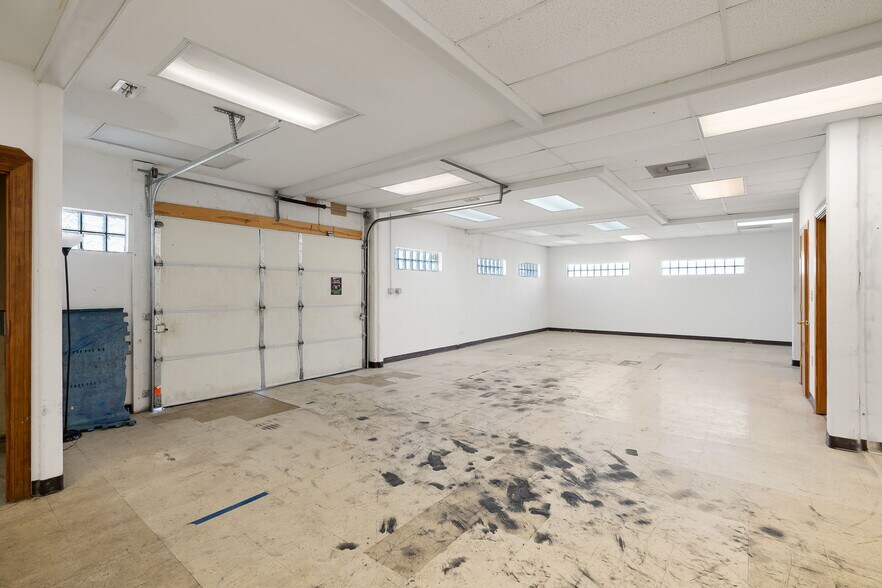 More Photos Of 421 Conquest, Edinburg Freestanding For Lease