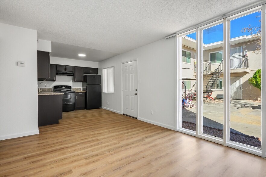More Photos Of 1076-1112 Sierra Vista Dr, Las Vegas Apartments For Sale