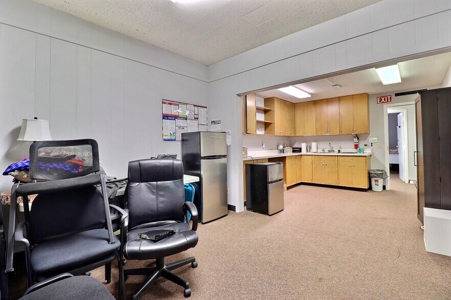 More Photos Of 230 E 22nd St, Fremont Medical For Sale