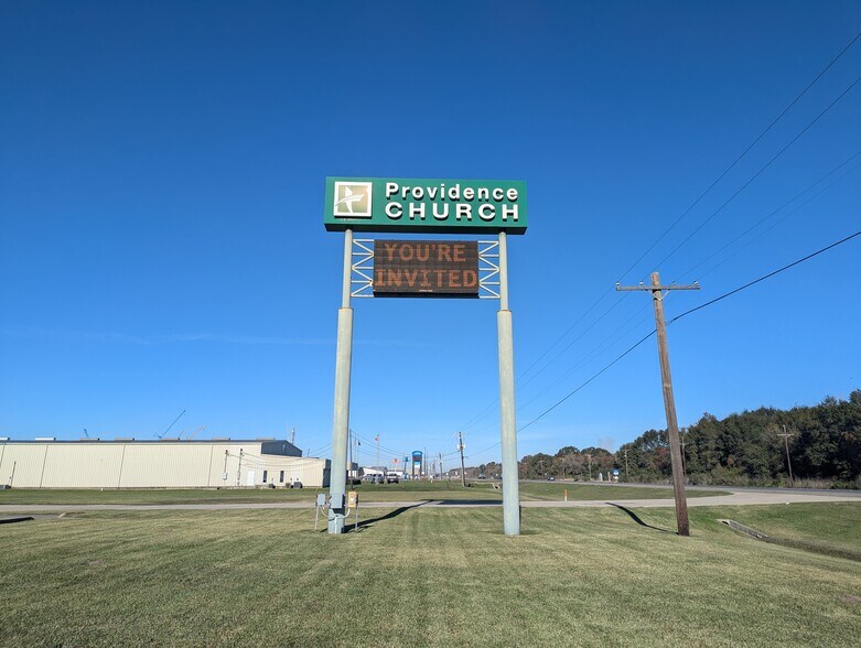 More Photos Of 5315 N Twin City Hwy, Nederland Warehouse For Sale