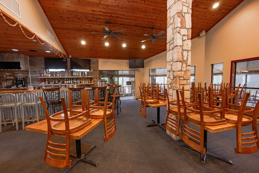 More Photos Of 1205 Main St, Bandera Restaurant For Lease