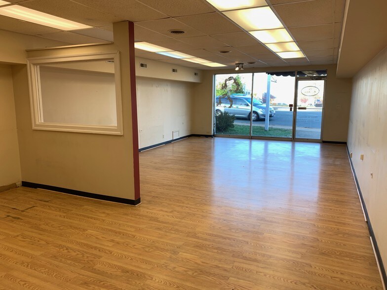 More Photos Of 2115 Hydraulic Rd, Charlottesville Office For Lease