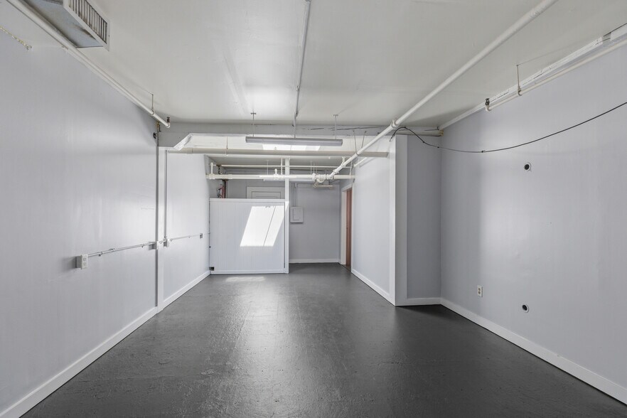 More Photos Of 36 Carpenter Street St, Keene Office For Sale