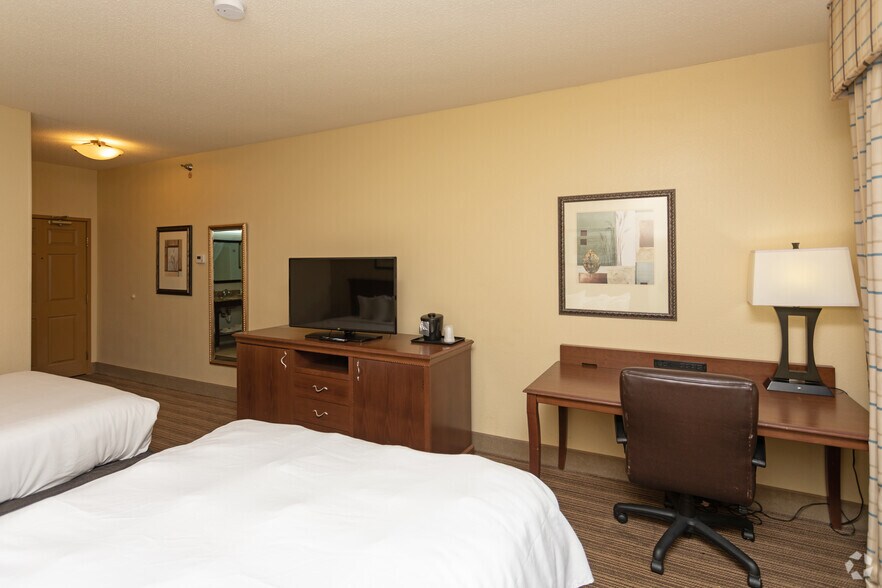 More Photos Of 4323 Highway 52 N, Rochester Hotel For Sale