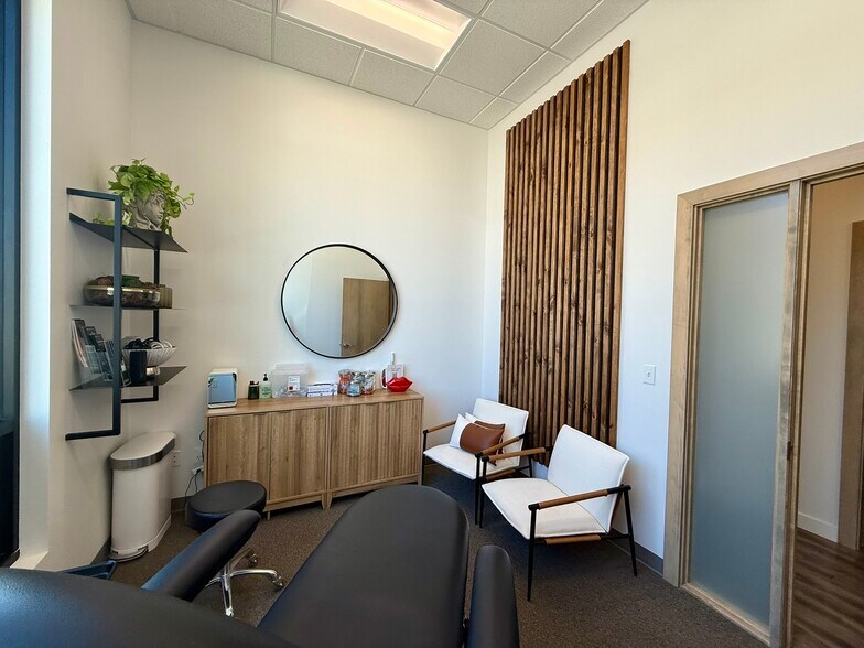 More Photos Of 12481 S Fort St, Draper Medical For Lease