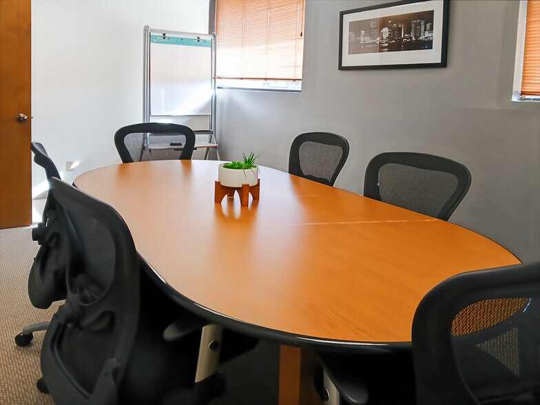 More Photos Of 3420 E Shea Blvd, Phoenix Coworking Space
