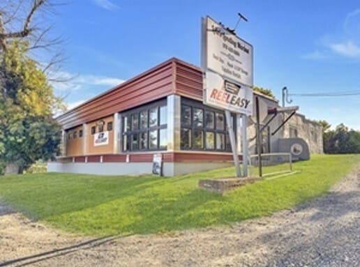 Primary Photo Of 291 High Rd, Newbury Freestanding For Lease