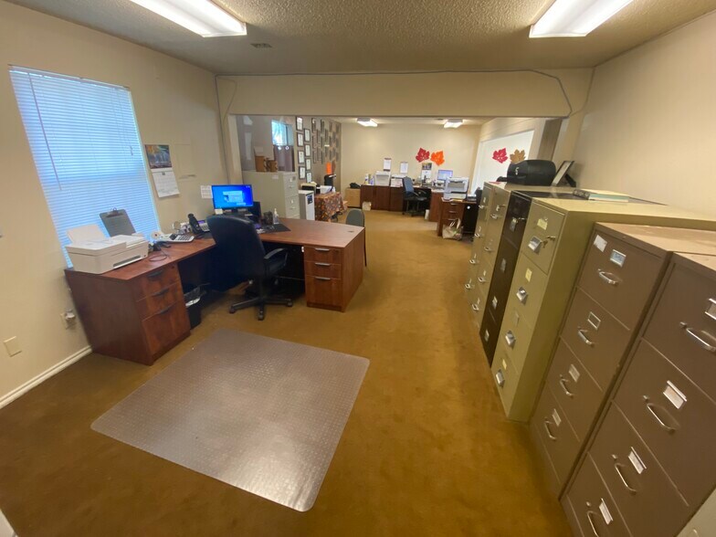 More Photos Of 405 S Elm St, Denton Apartments For Sale