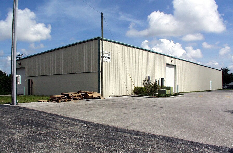 More Photos Of 1933 Whitfield Park Loop, Sarasota Warehouse For Lease