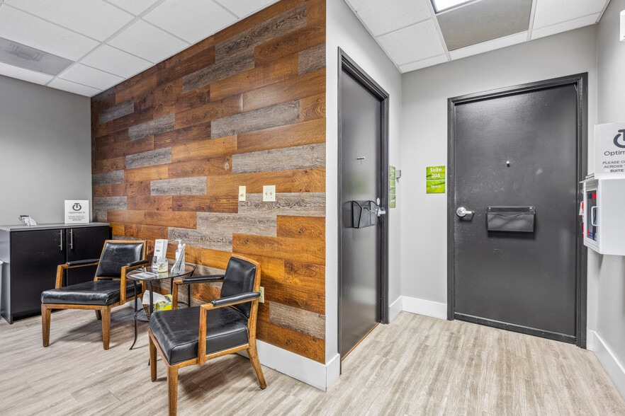 More Photos Of 3636 5th Ave, San Diego Office For Lease