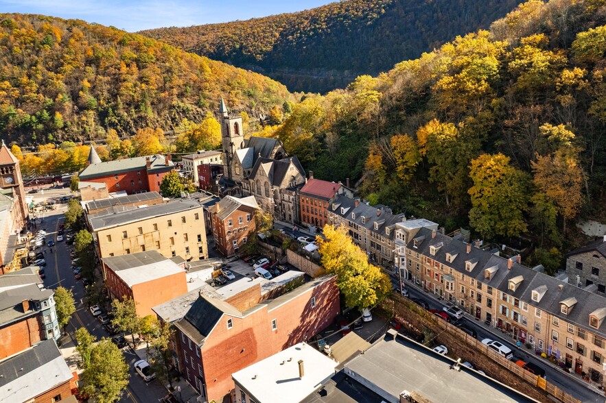 More Photos Of 23-25 Race St, Jim Thorpe Hospitality For Sale