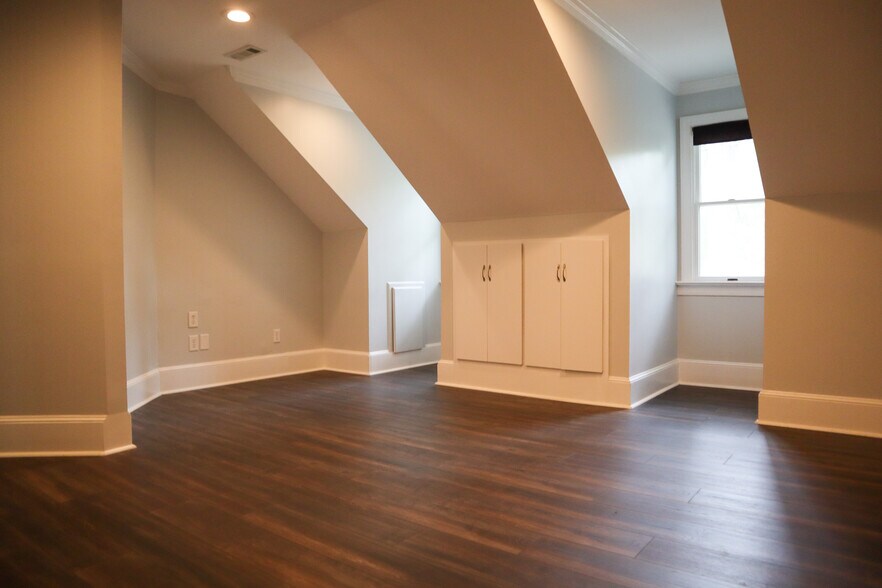 More Photos Of 5540 Mcneely Dr, Raleigh Office For Sale