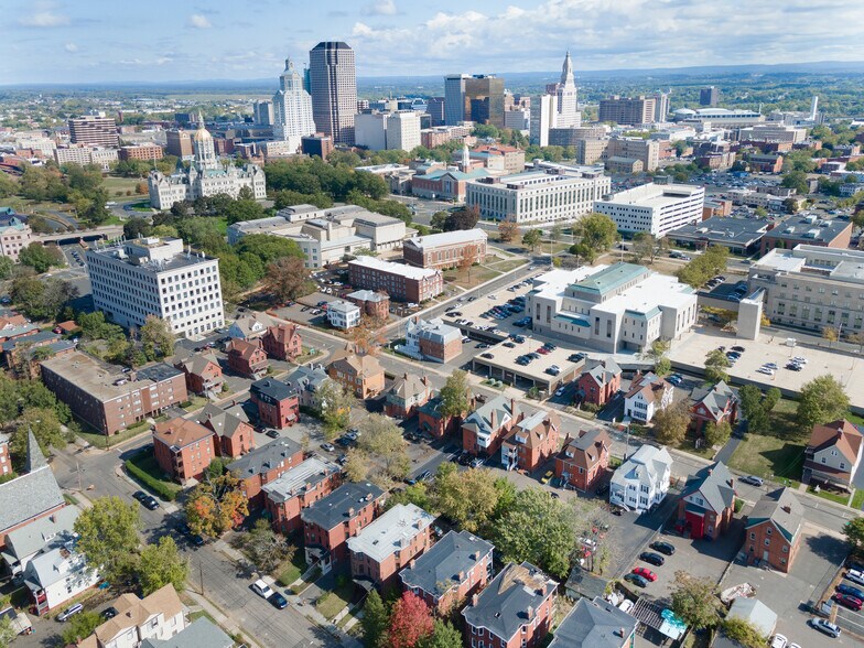 More Photos Of 39 Russ St, Hartford Office For Lease