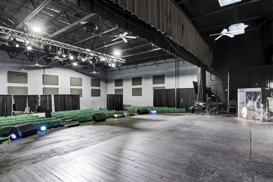 More Photos Of 920 N 6th St, Wilmington Religious Facility For Sale