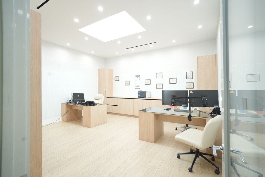 More Photos Of 11921 Sherman Way, North Hollywood Warehouse For Sale