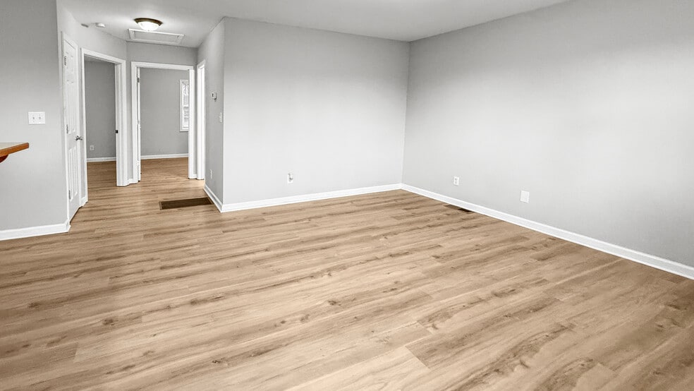 More Photos Of 156 Dudley Ln, Owens Cross Roads Apartments For Sale