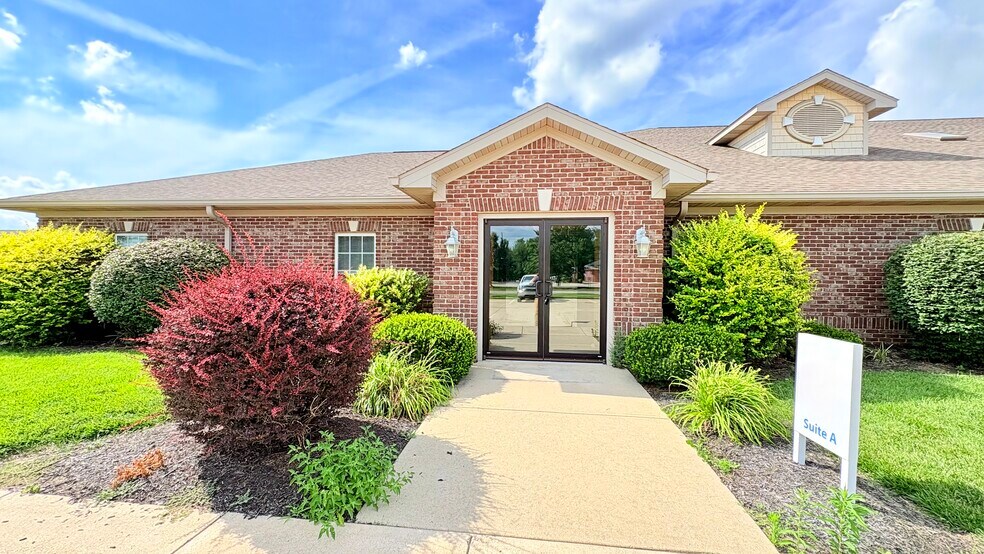 More Photos Of 1007 Mill Pond Ln, Greencastle Office For Lease