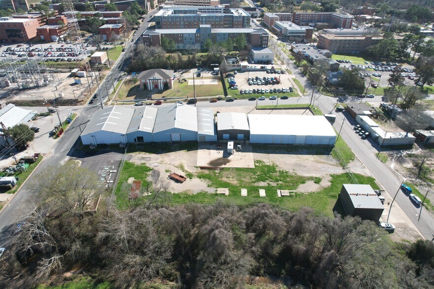 Primary Photo Of 920 15th St, Huntsville Warehouse For Lease