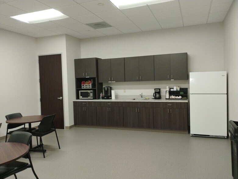 More Photos Of 3809 W Business 83, Harlingen General Retail For Sale