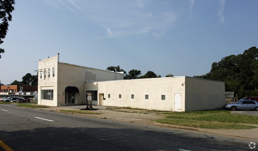 More Photos Of 9601 Warwick Blvd, Newport News Freestanding For Sale