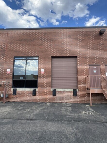 More Photos Of 11005 Dover St, Westminster Research And Development For Lease