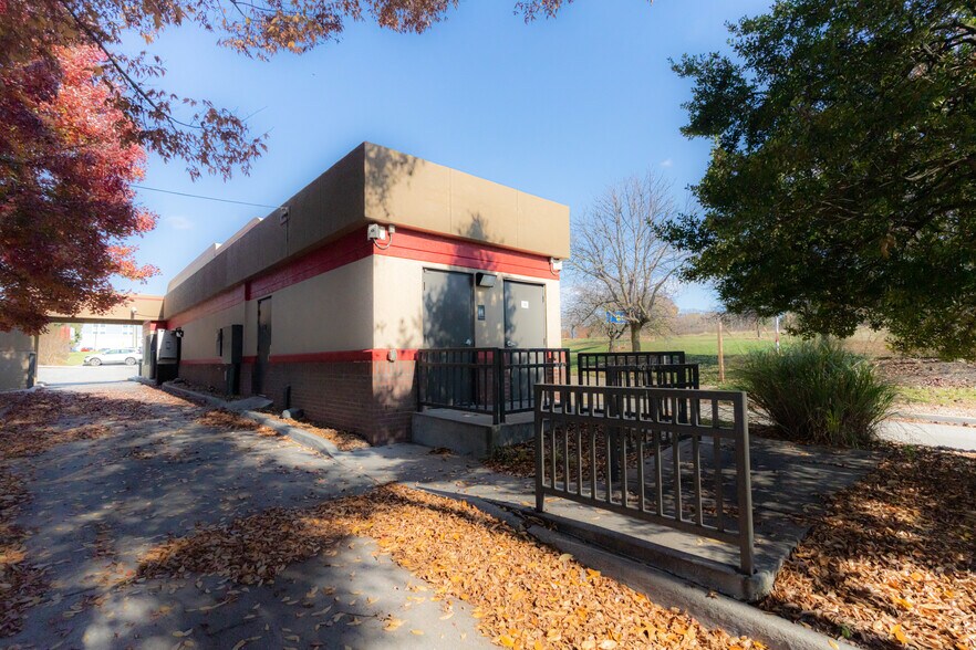 More Photos Of 2901 Candlers Mountain Rd, Lynchburg Fast Food For Sale