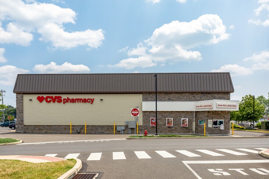 More Photos Of 101 Easton Rd, Horsham Township Drugstore For Sale