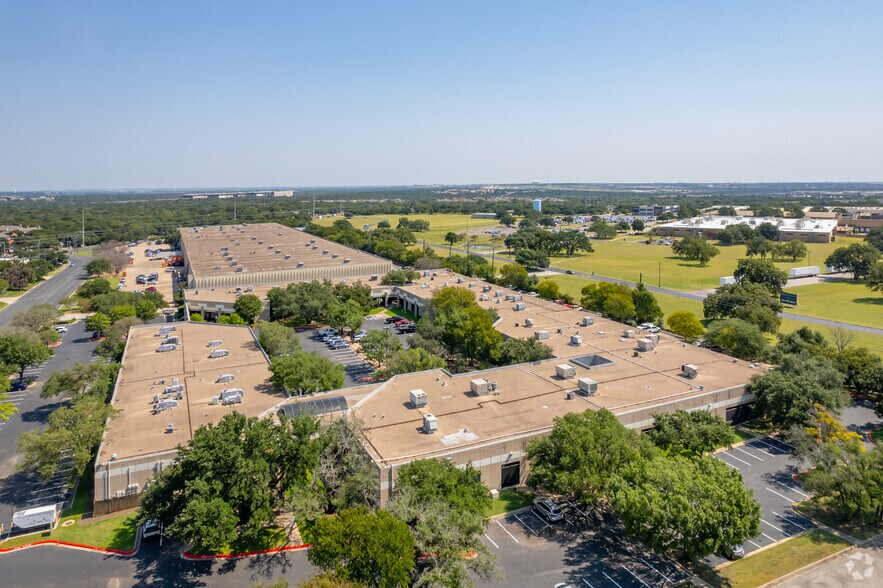 More Photos Of 12303 Technology Blvd, Austin Unknown For Lease